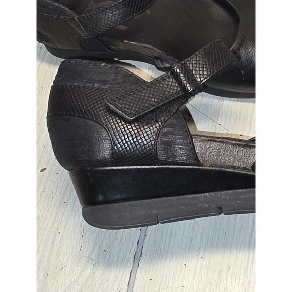 OTBT Black Leather Salem Mary Jane Hidden Wedge Women's Size 8.5 Whimsigoth - Picture 10 of 11
